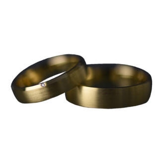 Junimonde. Ringe in 585 Gelbgold mit Brillanten an Phase.