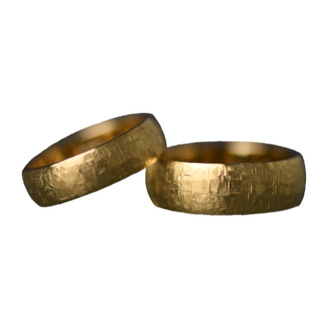 Miracle. Punzierte Ringe in 750 Gelbgold.